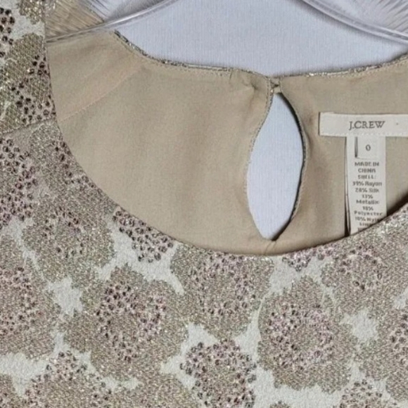 J. Crew Women's Top Size 0 Gold Metallic Floral Brocade Silk Blend Short Sleeve - Picture 2 of 11